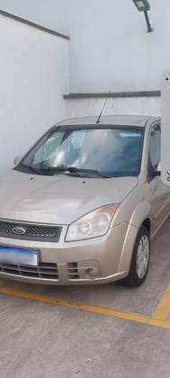 FORD FIESTA 1.0 MPI FIRST SEDAN 8V FLEX 4P MANUAL FORD FIESTA 1.0 MPI FIRST SEDAN 8V FLEX 4P MANUAL